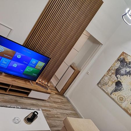 New Modern Apartment In The Center Of Tirana Eksteriør billede