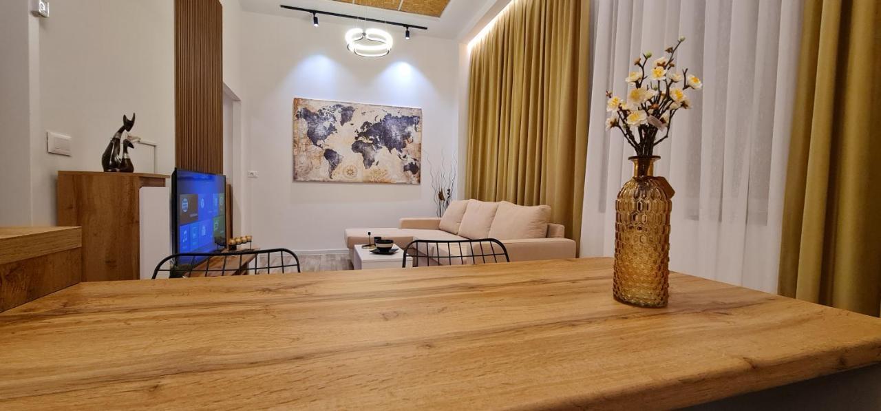 New Modern Apartment In The Center Of Tirana Eksteriør billede