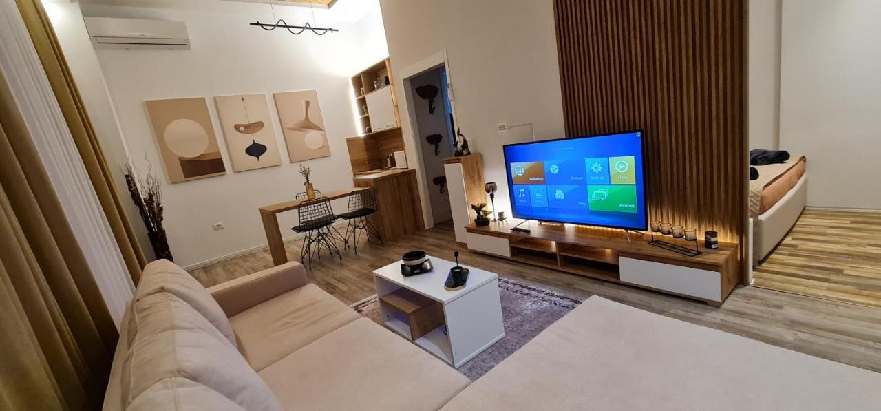 New Modern Apartment In The Center Of Tirana Eksteriør billede