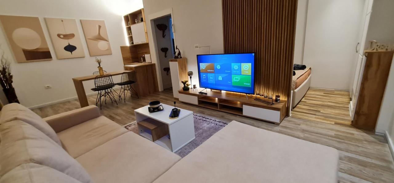 New Modern Apartment In The Center Of Tirana Eksteriør billede